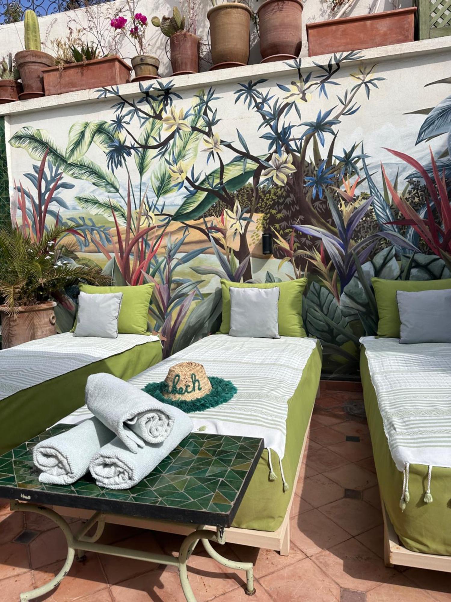 Riad Dar Adal Exclusivite 2 A 6 Personnes Petit Dejeuner Compris Place Jemaa El Fna Марракеш Екстер'єр фото