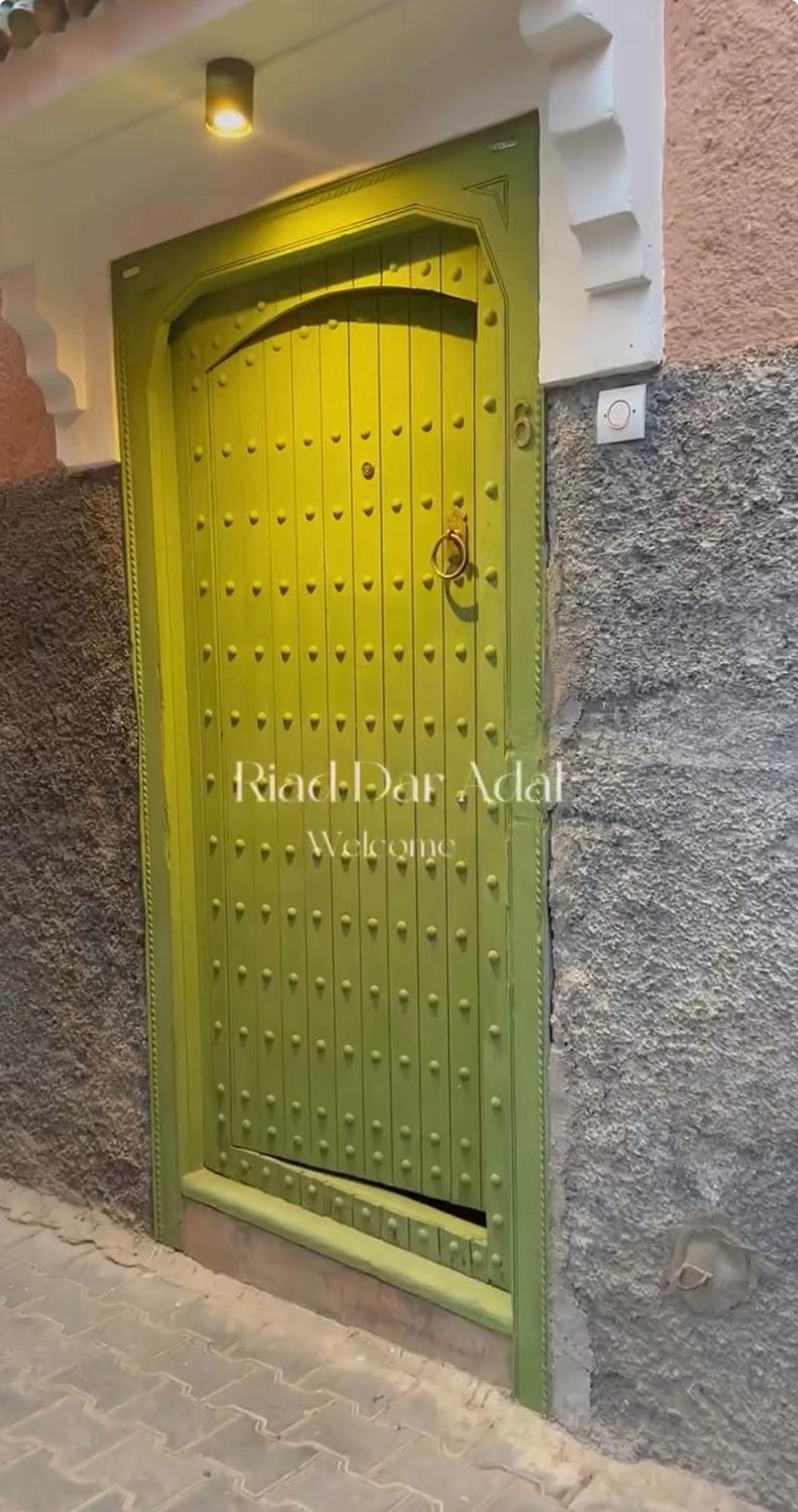 Riad Dar Adal Exclusivite 2 A 6 Personnes Petit Dejeuner Compris Place Jemaa El Fna Марракеш Екстер'єр фото