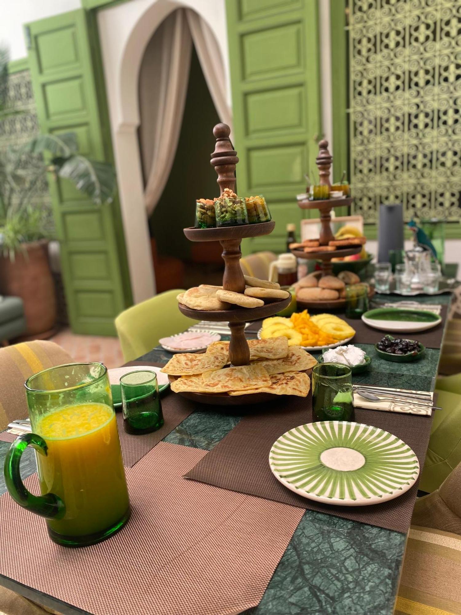 Riad Dar Adal Exclusivite 2 A 6 Personnes Petit Dejeuner Compris Place Jemaa El Fna Марракеш Екстер'єр фото