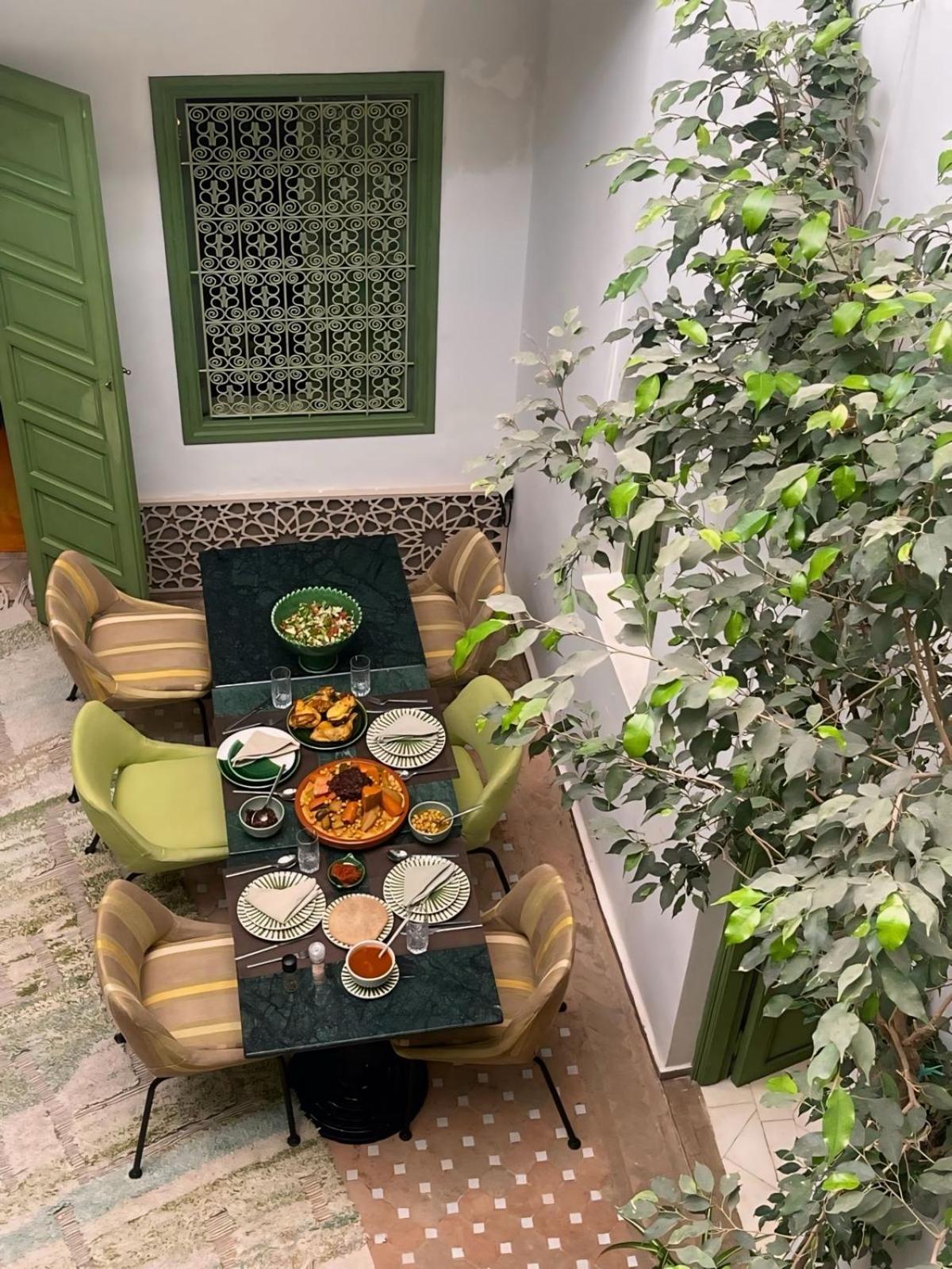 Riad Dar Adal Exclusivite 2 A 6 Personnes Petit Dejeuner Compris Place Jemaa El Fna Марракеш Екстер'єр фото